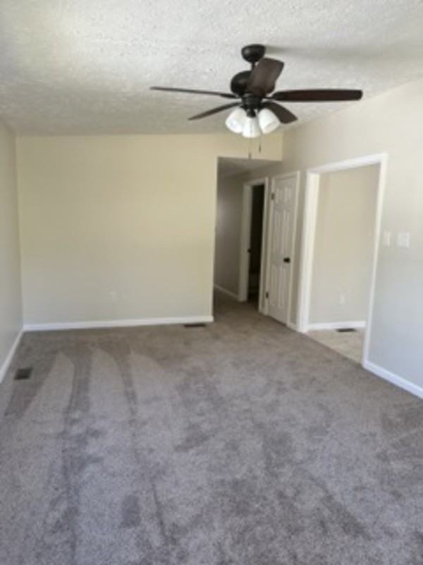 207 Elm St - Photo 2 of 8