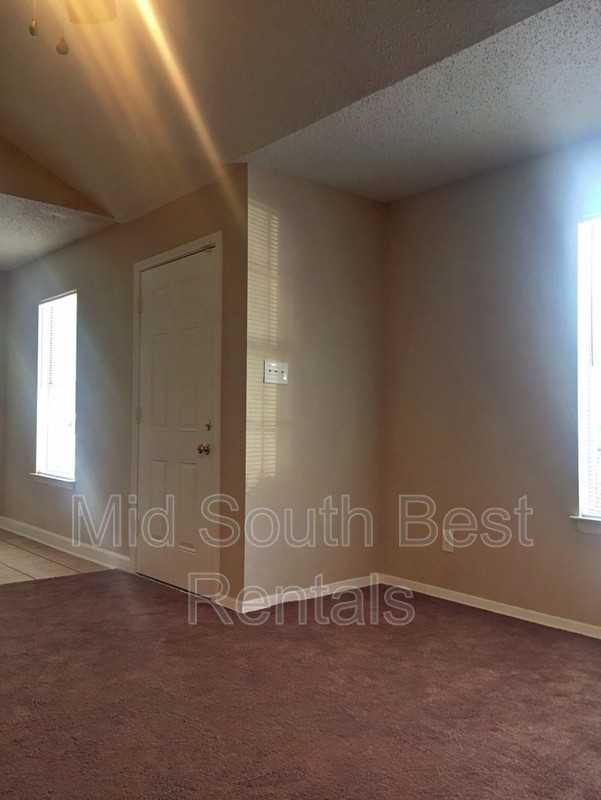 5170 Walton Lake Dr - Photo 2 of 8