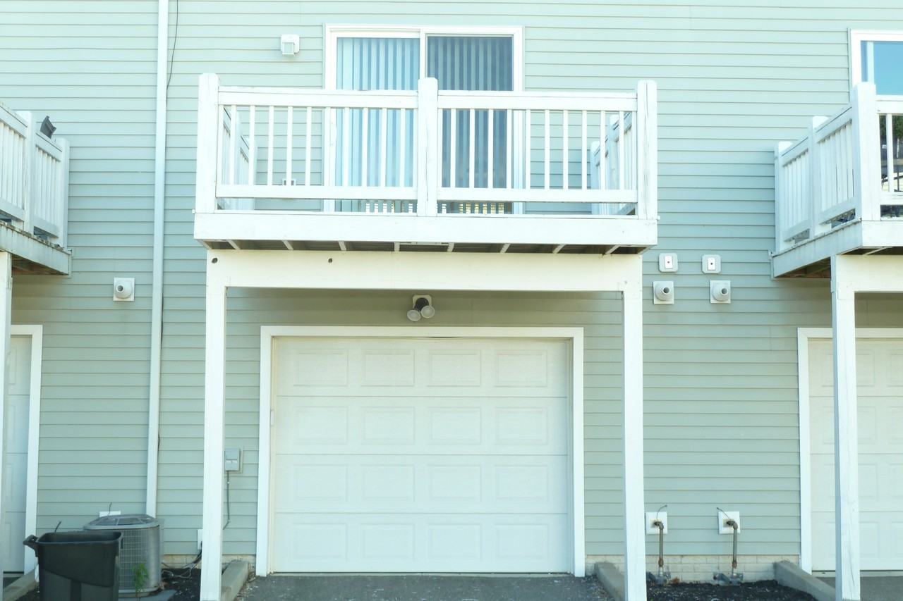 5422 Holly River Ave - Photo 3 of 20