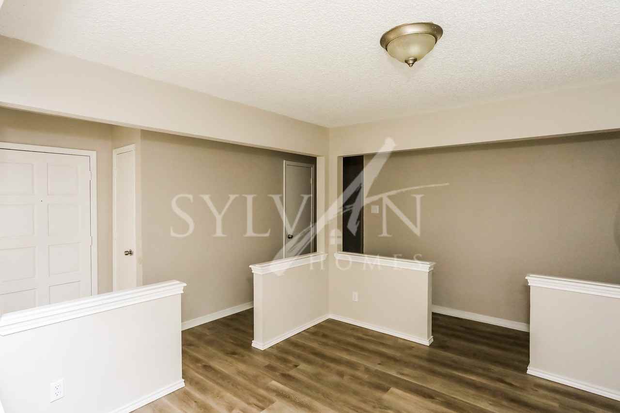 11317 Mccree Rd - Photo 3 of 14