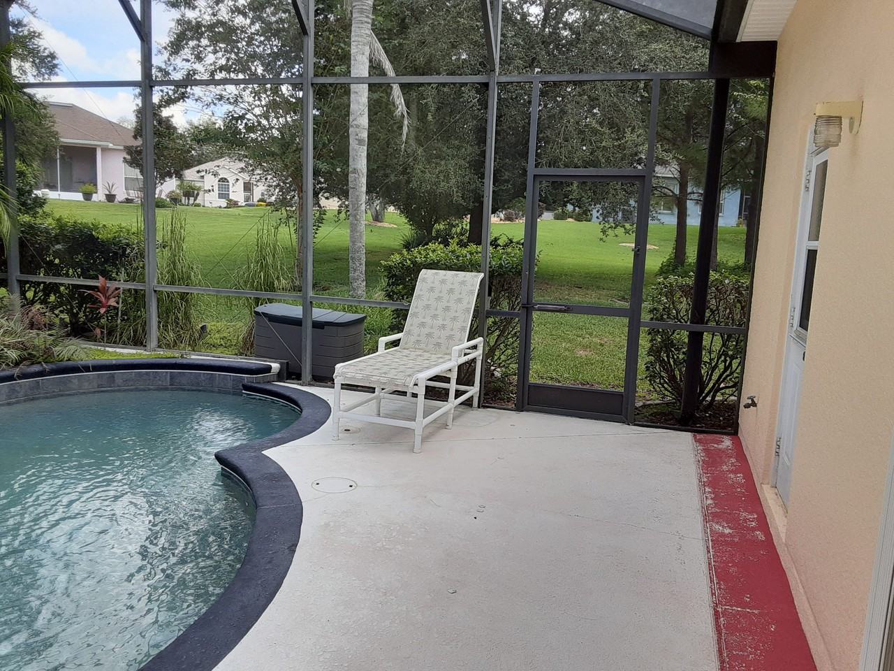 24613 Madewood Ave - Photo 3 of 21