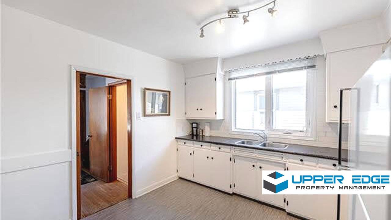 124 Royal Ave - Photo 2 of 16