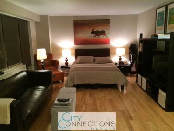 1 W 92nd St 4 - Photo 3 of 4