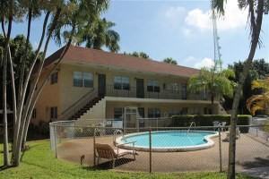 Sun Harbor Apartments - Photo 3 of 11