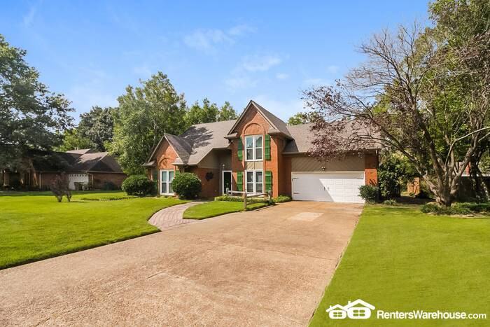 3969 Clubview Dr - Photo 2 of 21