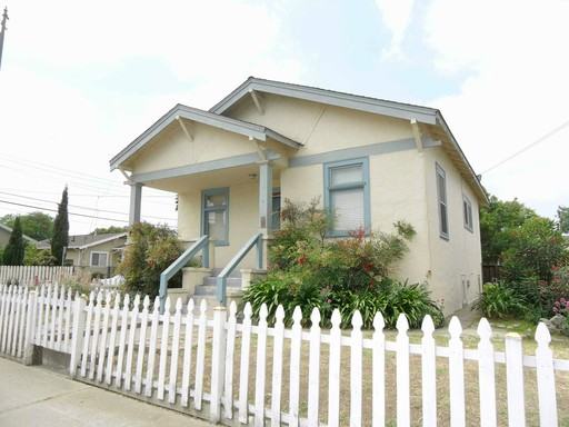 1497 Sanborn Ave - Photo 2 of 14