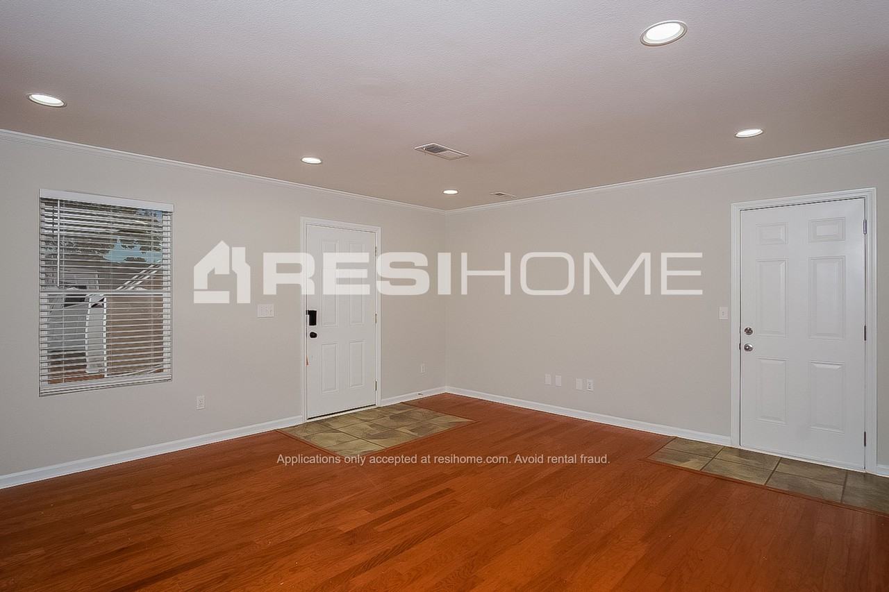 135 Dormont Dr Ne - Photo 3 of 23