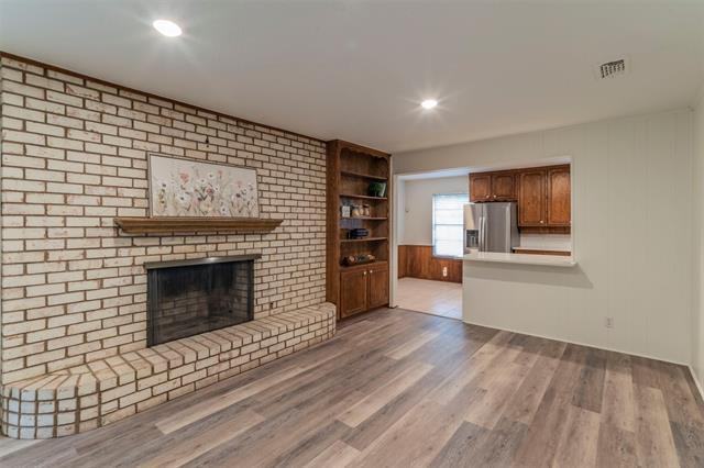 1145 Trailwood Dr - Photo 3 of 25