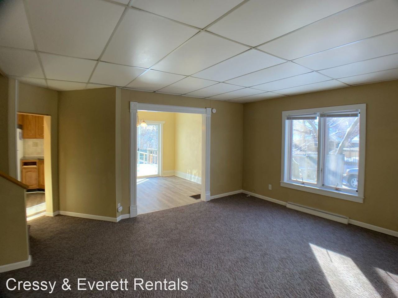 106 Center St - Photo 2 of 17