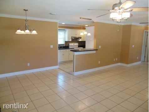 13423 121st St - Photo 3 of 10