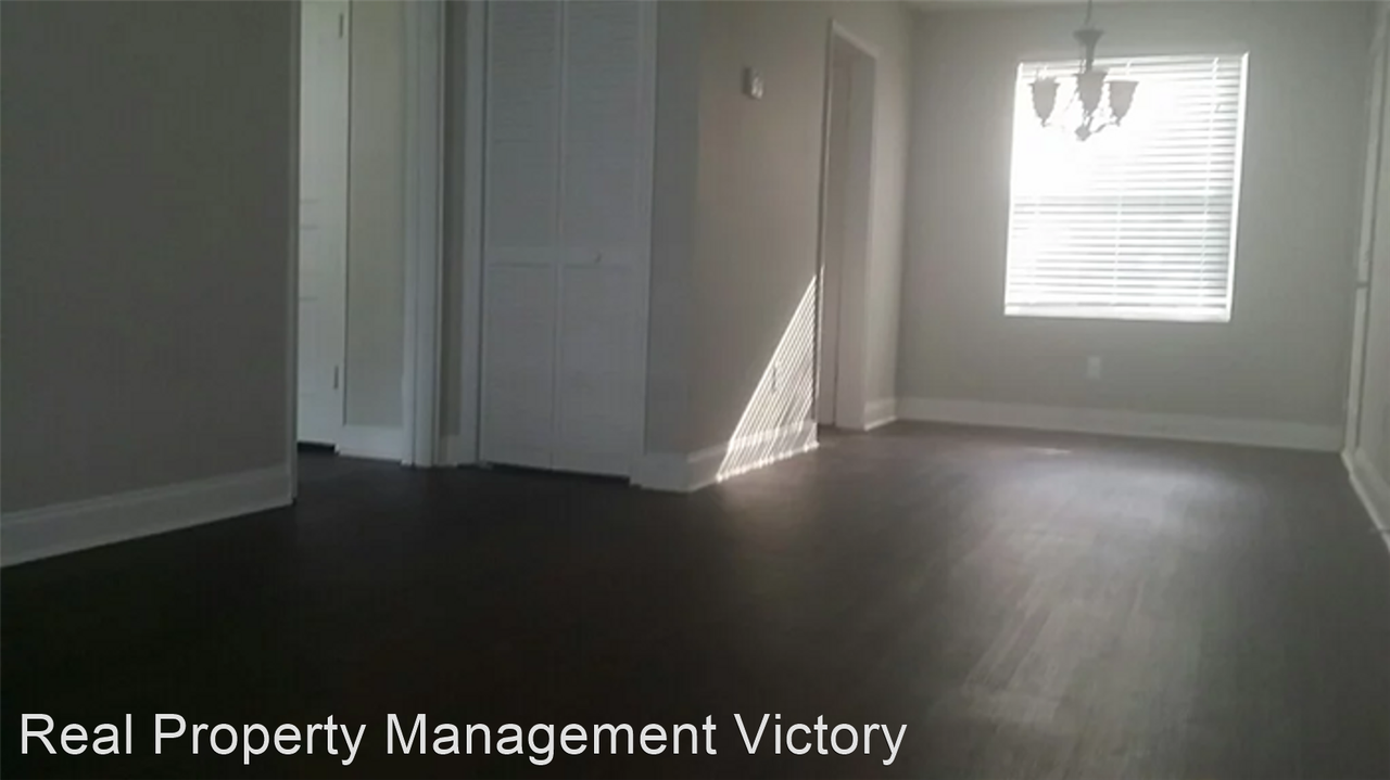 4th Ave S, 4264 4264 4th Ave S - Photo 3 of 8