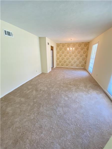 808 Jamestowne Rd - Photo 3 of 17