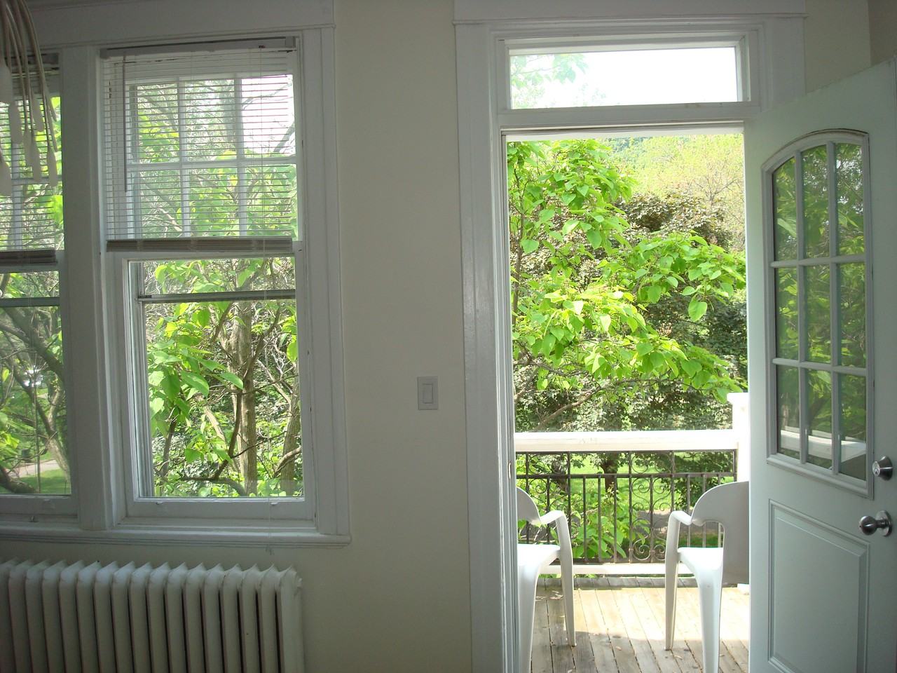 Jeanne Mance Park Properties - Photo 2 of 3