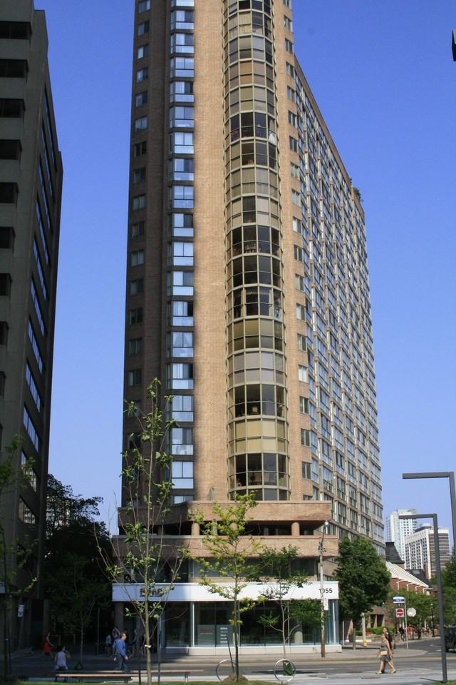 Polo I - 1055 Bay Street #1291 - Photo 3 of 7