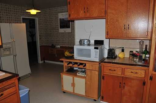 14130 Woodview Ln - Photo 3 of 9