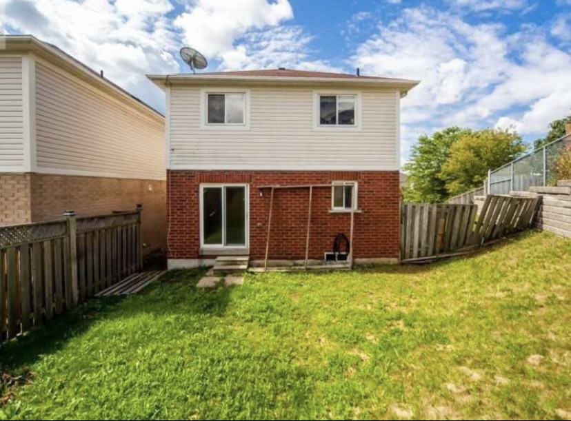 993 Southport Drive - Photo 2 of 10