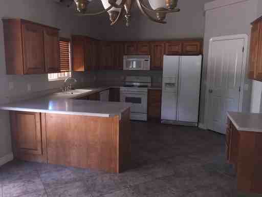 893 Canterra Dr - Photo 3 of 9