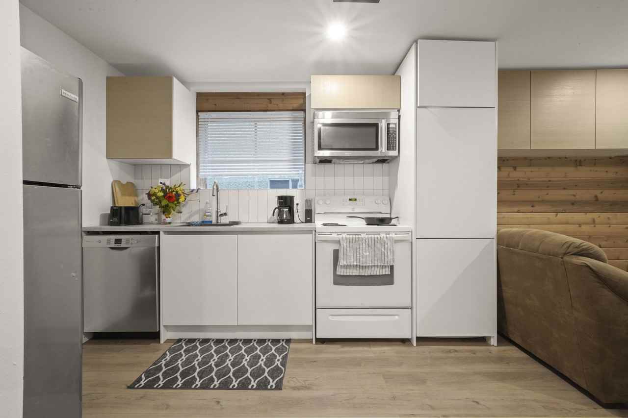 75 Springer Avenue - Photo 5 of 8