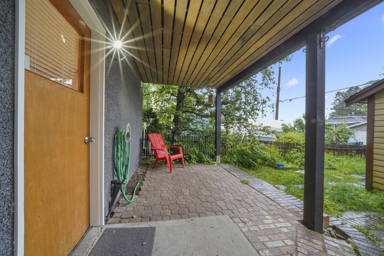 75 Springer Avenue - Photo 7 of 8