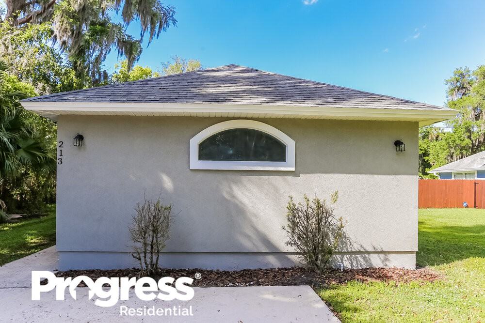 213 Park Ave - Photo 2 of 22