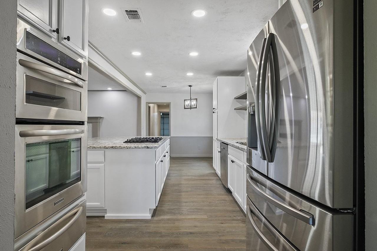 Spacious Plano home with pool & spa near UT Dallas - Photo 7 of 26