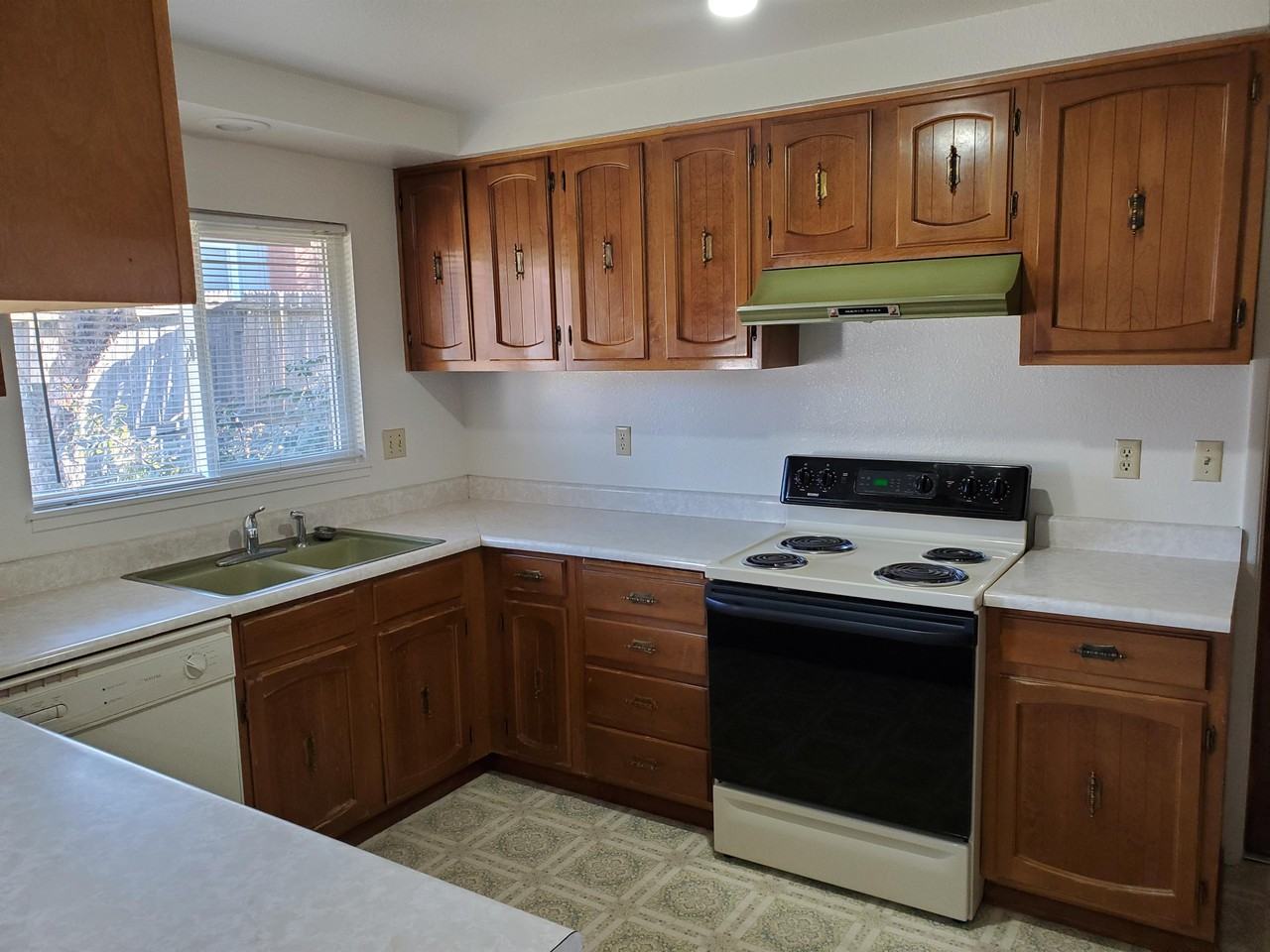 2467 Hawkins St #106 - Photo 7 of 15