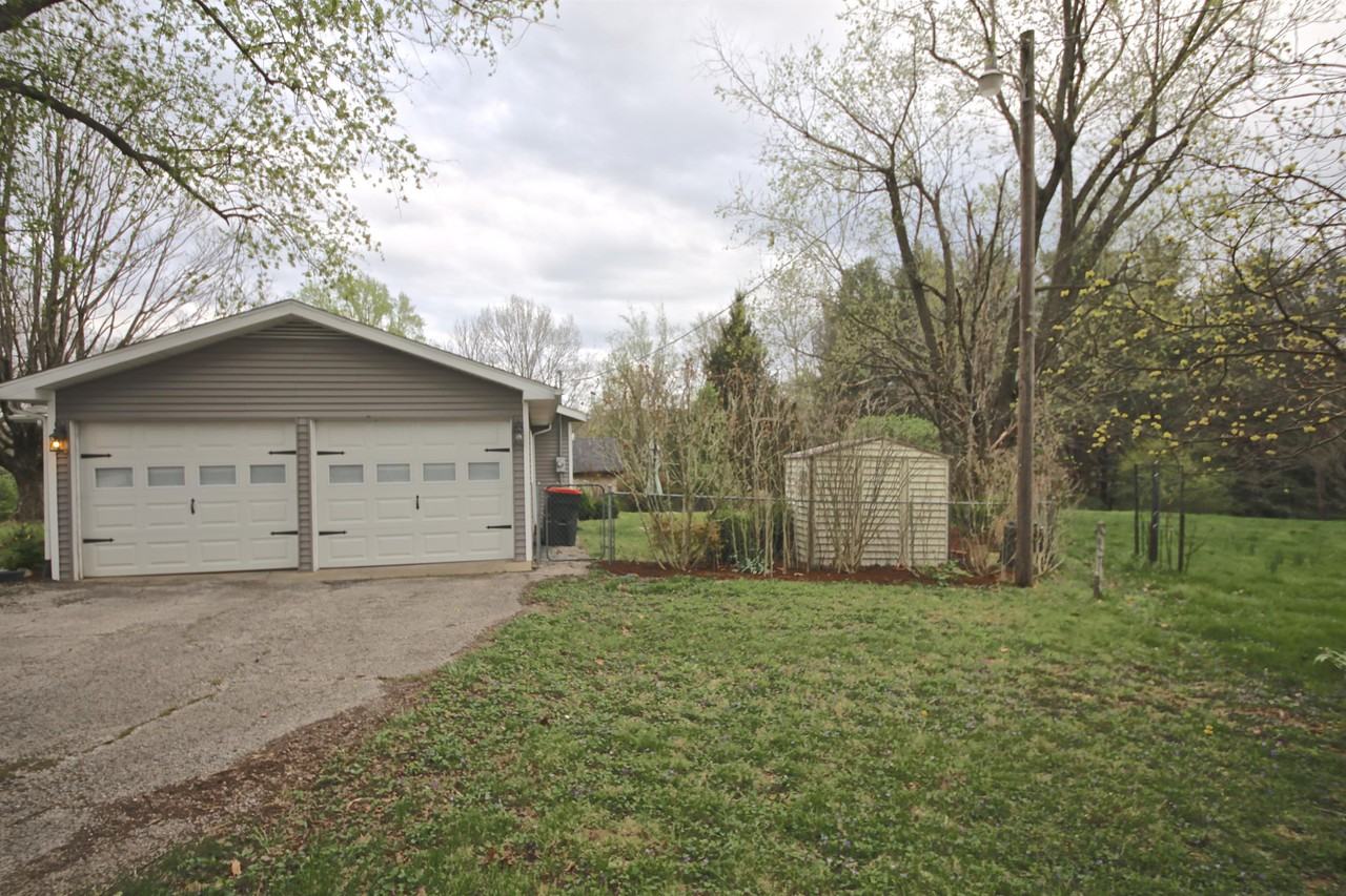 3801 W Woodyard Rd #1 - Photo 2 of 30