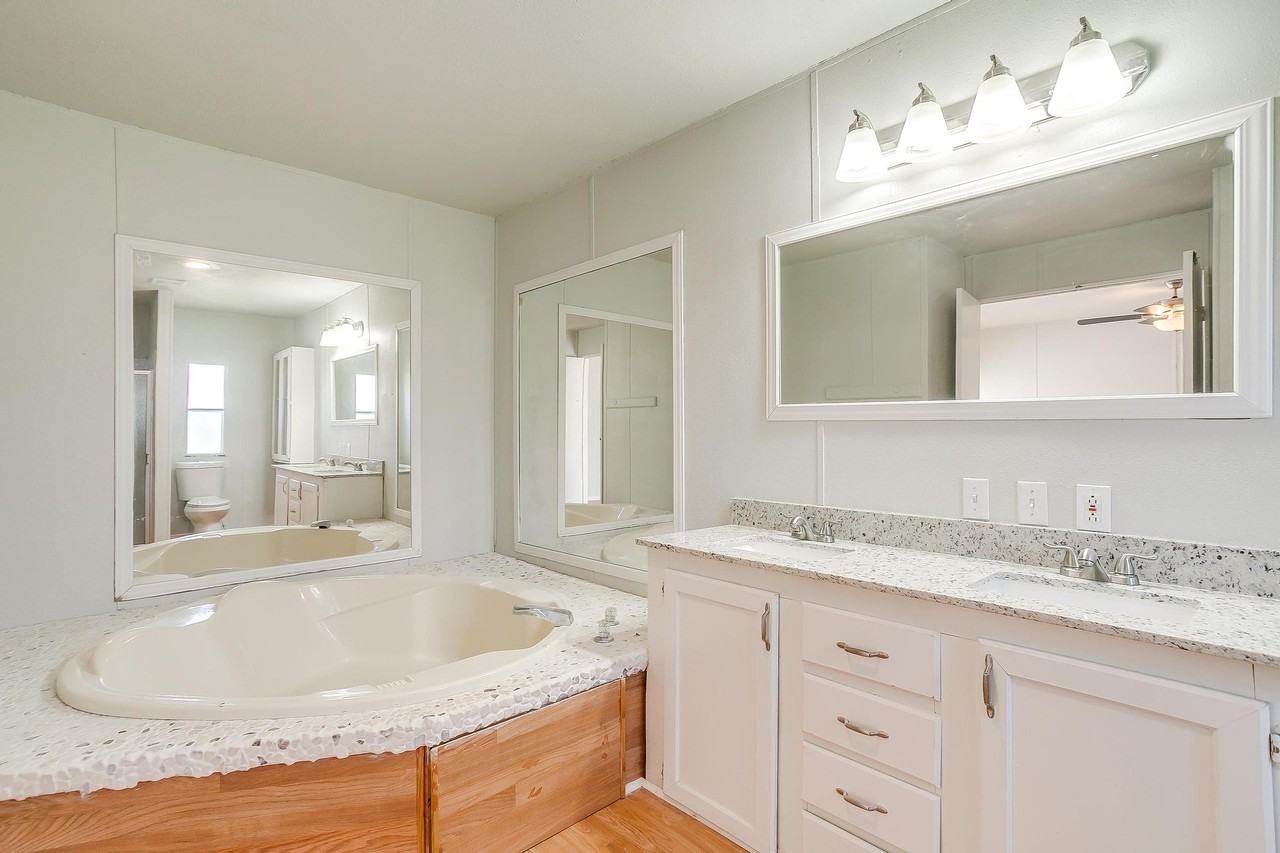 149 Valley Meadows Dr #1 - Photo 7 of 10