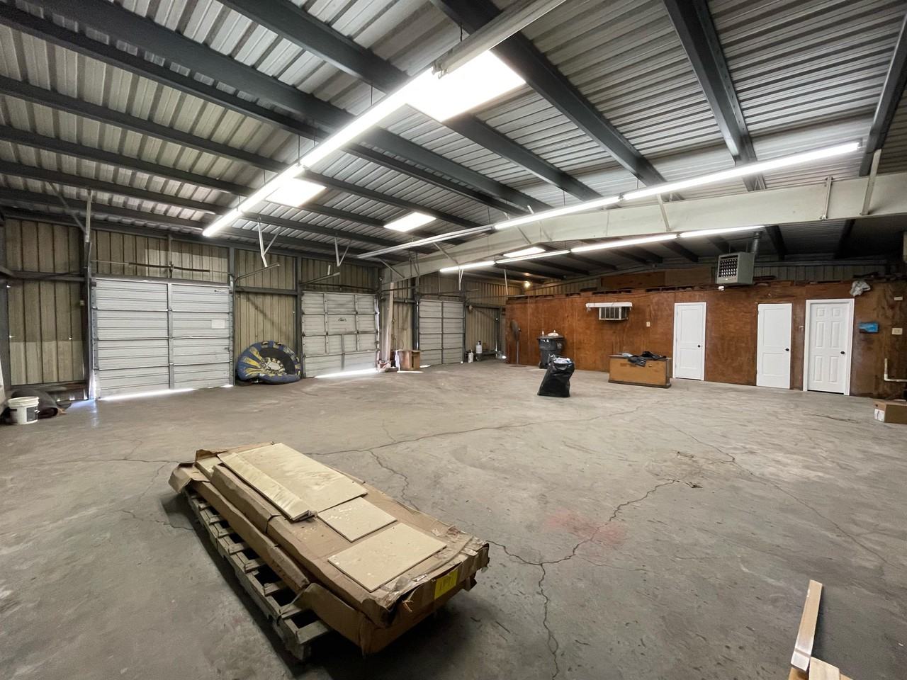 719 E Mulberry St #1 - Photo 6 of 15