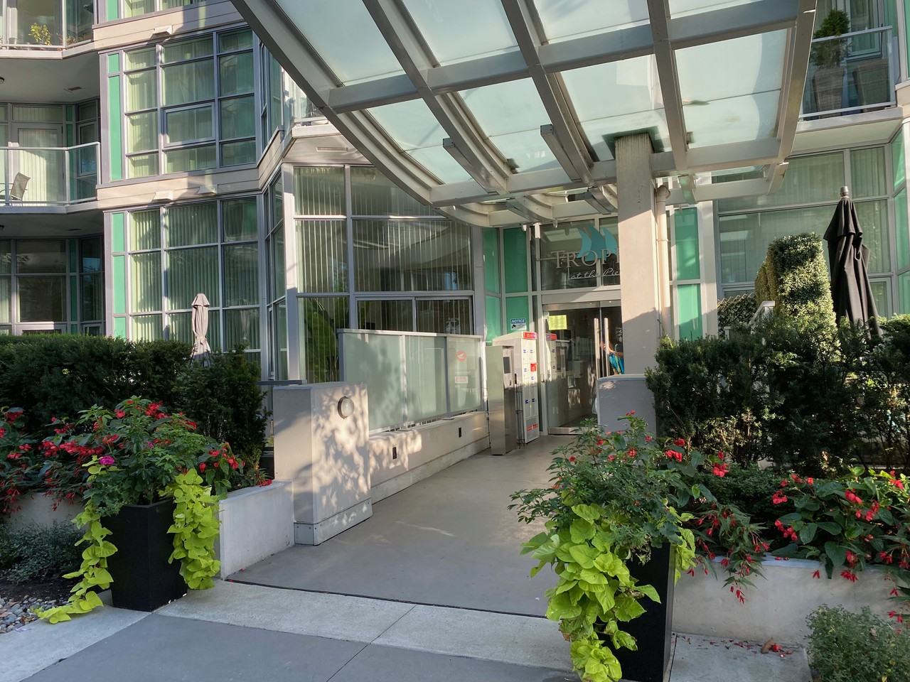 199 Victory Ship Way - Photo 2 of 24