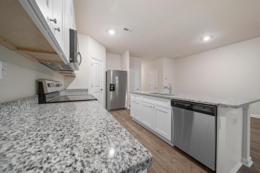 511 Masters Way - Photo 2 of 3