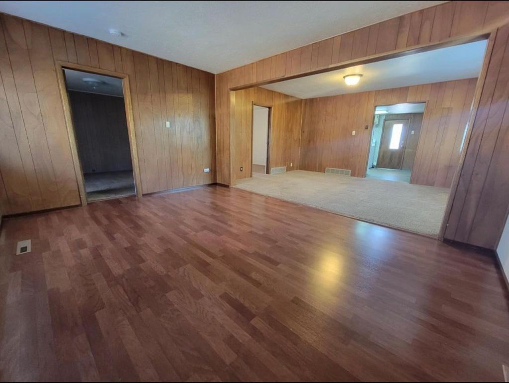 3714 14th St Se - Photo 6 of 8