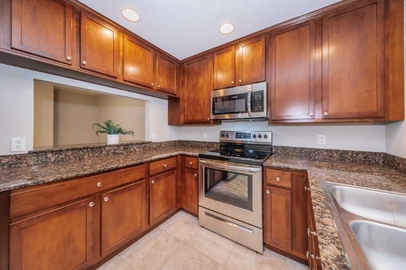 9536 Charlesberg Dr - Photo 3 of 16