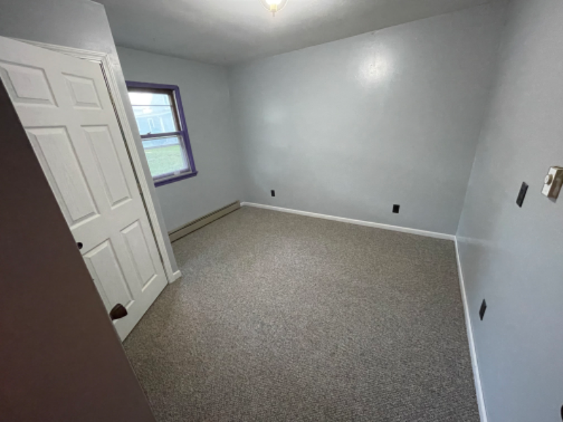 209 N 2nd St - Photo 3 of 5