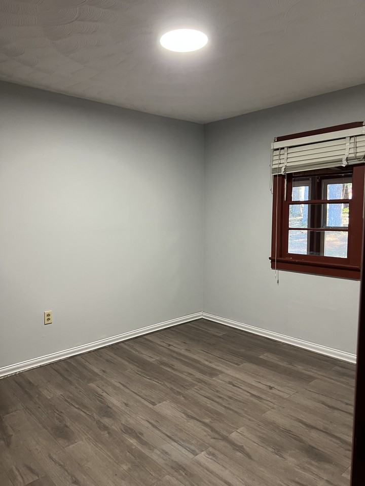 383 Deadmore St Se - Photo 2 of 10