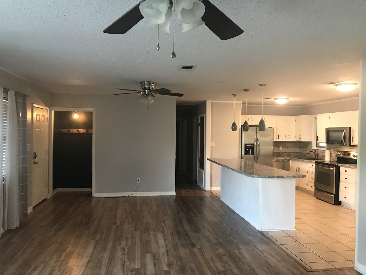 3255 Newton Dr - Photo 2 of 12