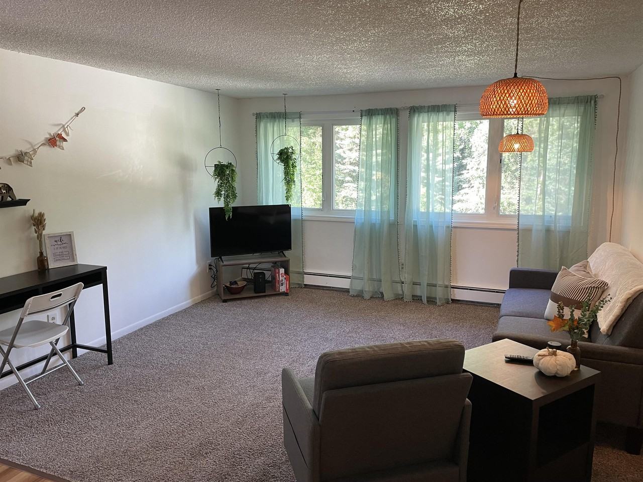 658 Fairbanks Street B6 - 1 #1 - Photo 2 of 10