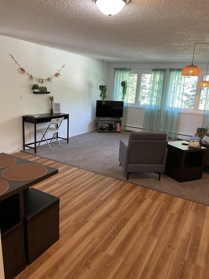 658 Fairbanks Street B6 - 1 #1 - Photo 3 of 10