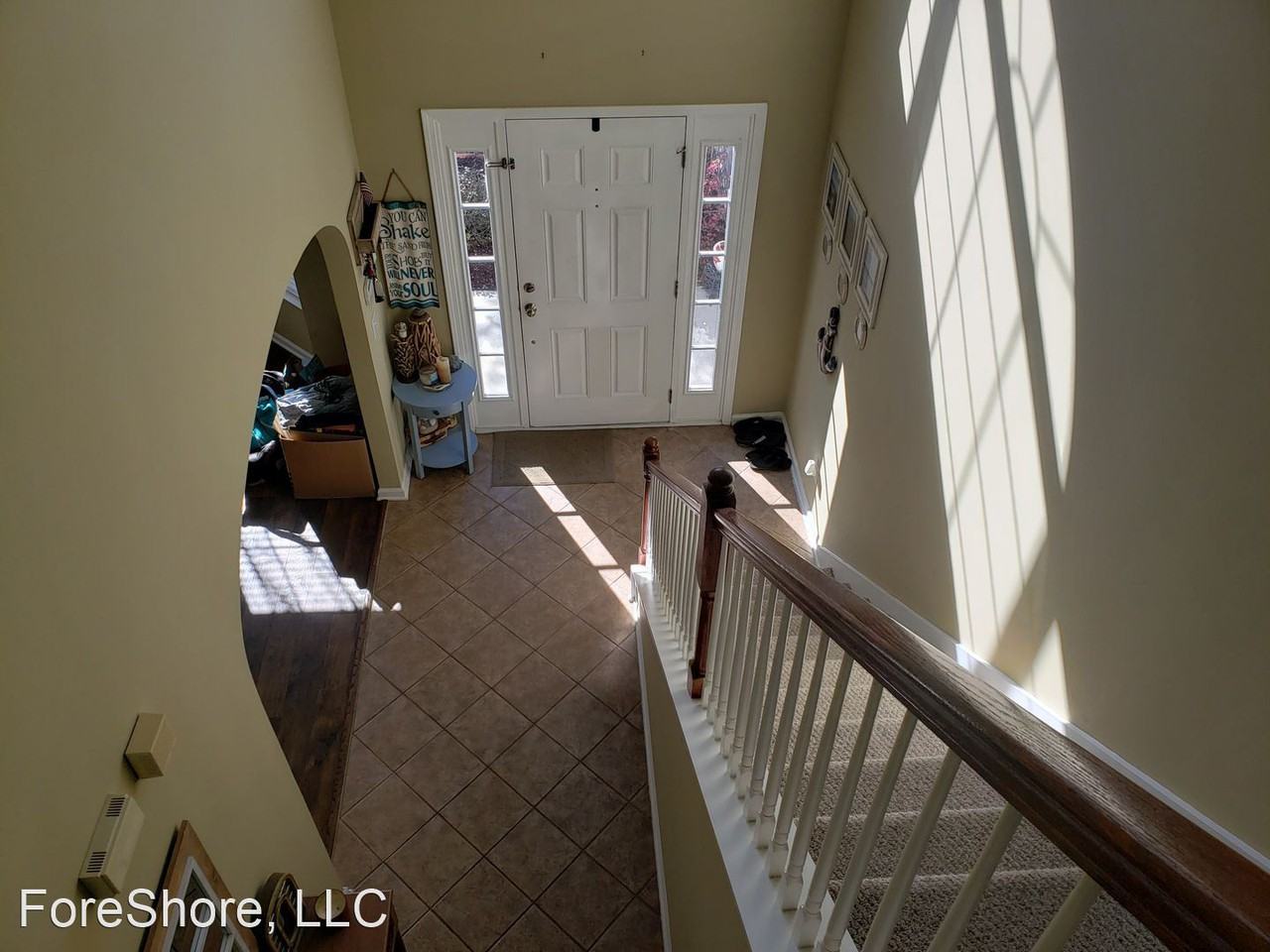 121 Oakesdale Dr - Photo 2 of 9