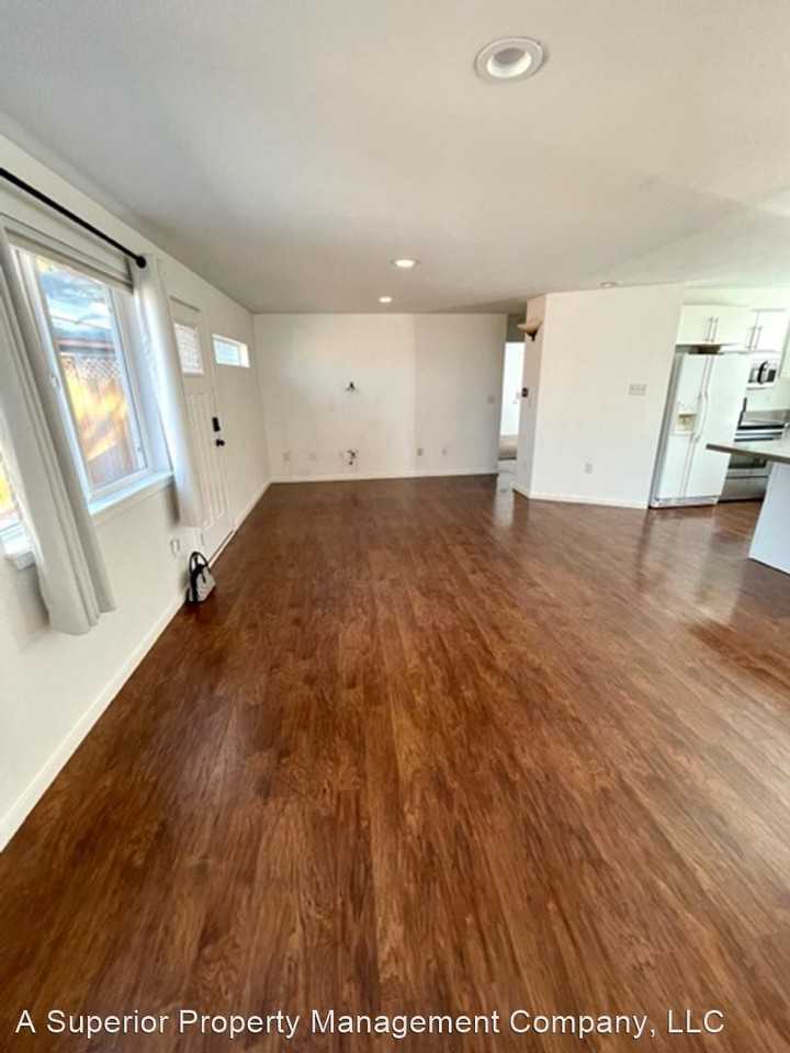 Centennial Duplexes - Photo 2 of 20