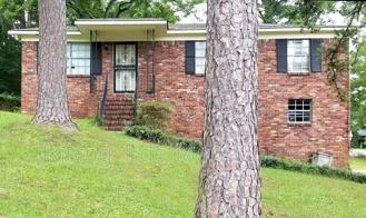 428 21st Ave Ne - Photo 1 of 1