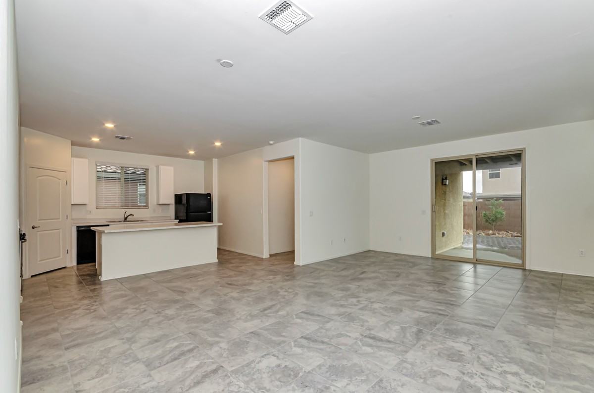8821 E Stone Meadow Cir - Photo 6 of 27