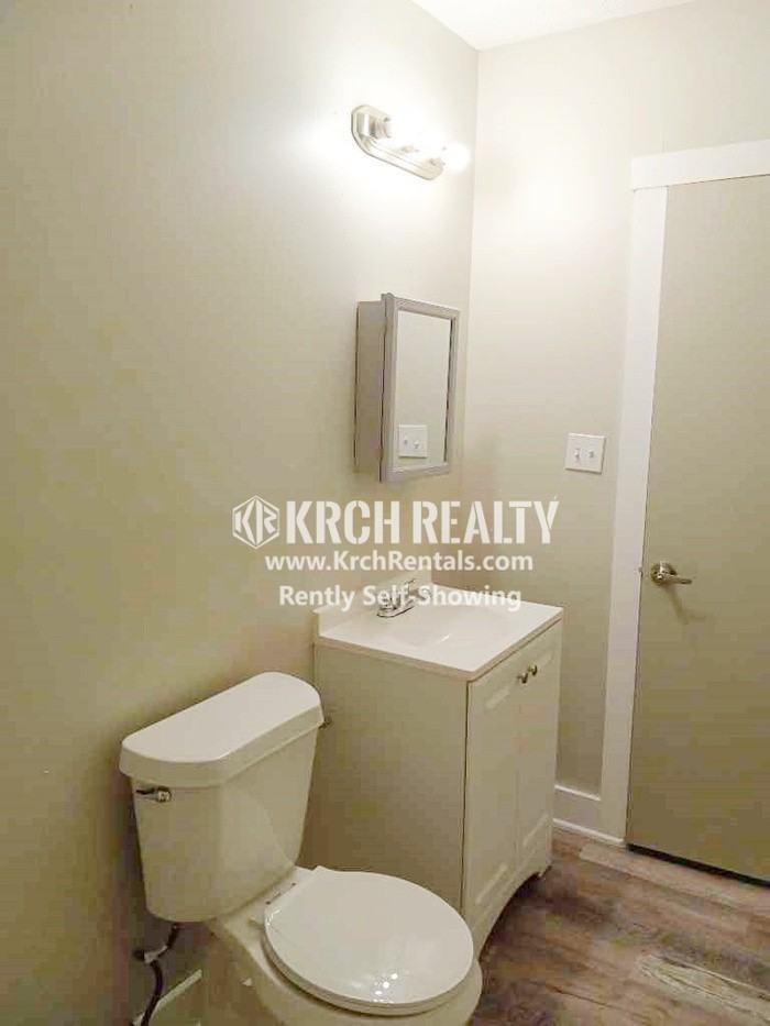 637 E 102nd St - Photo 3 of 9