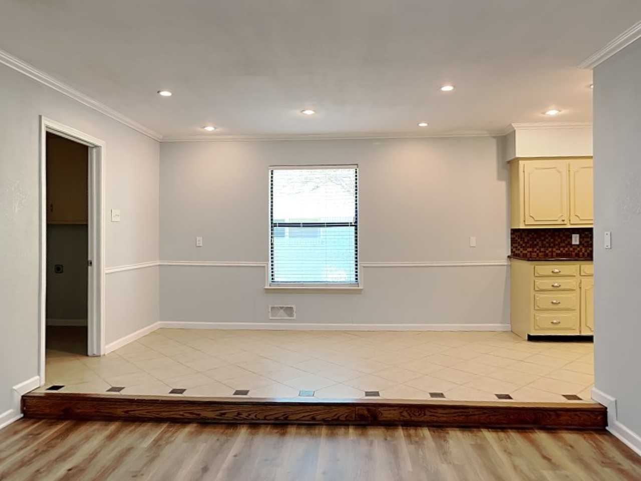 13460 Mill Grove Ln - Photo 3 of 18
