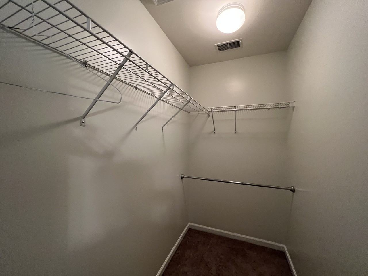 8064 Shadow Oak Dr - Photo 7 of 12