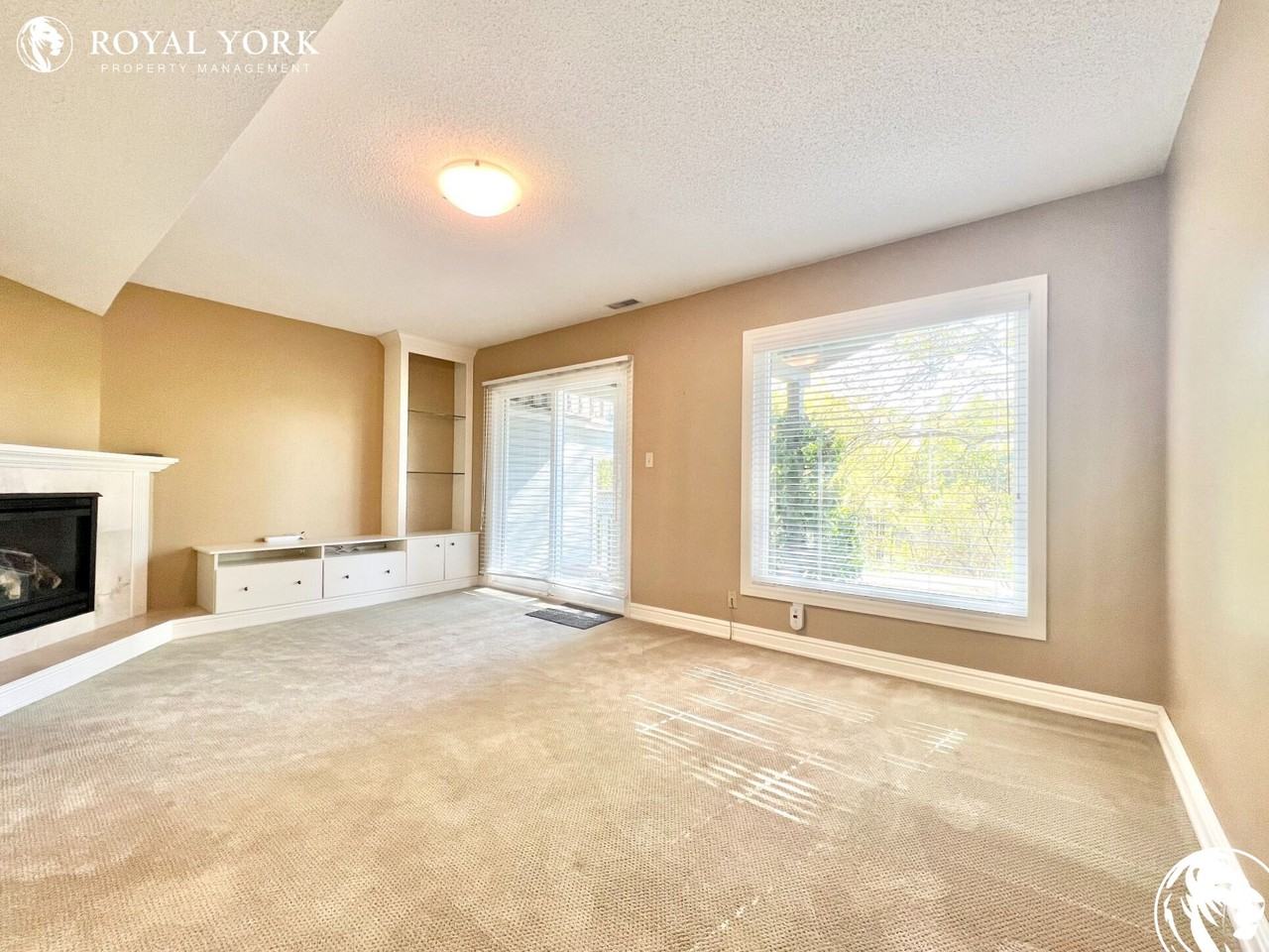 245 Bishop St S #22 - Photo 3 of 27