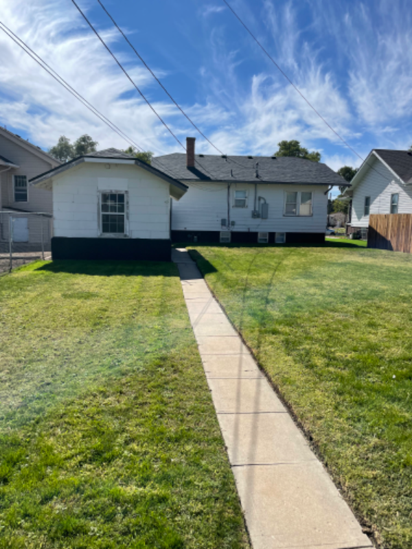 618 Broadway St - Photo 2 of 27