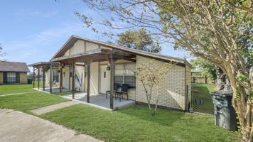 featured image of 207 Bucknell Ct #207