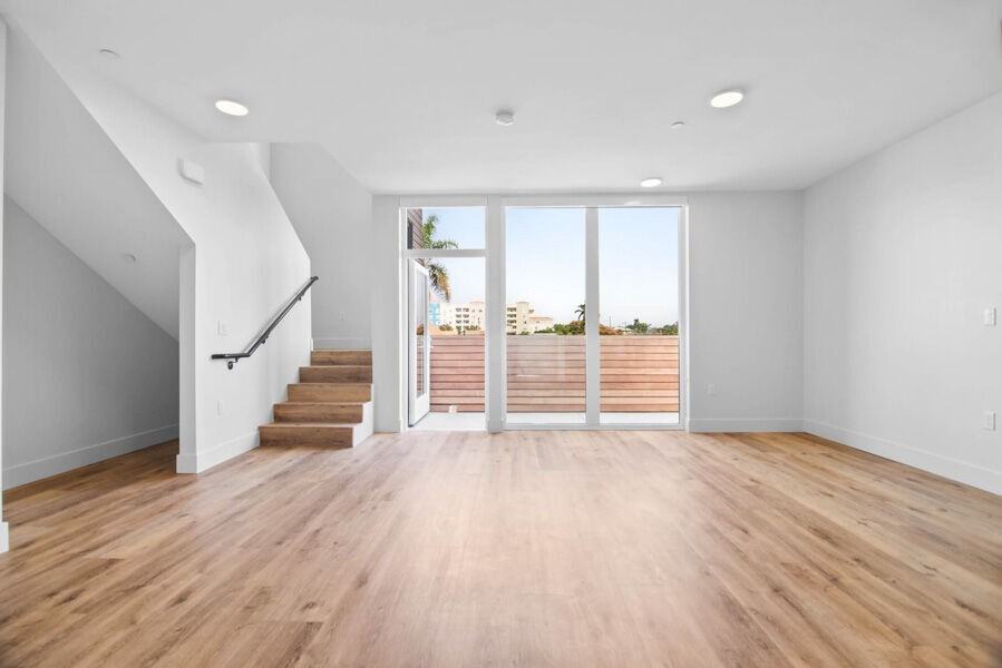 Parco Apartments - Photo 3 of 18