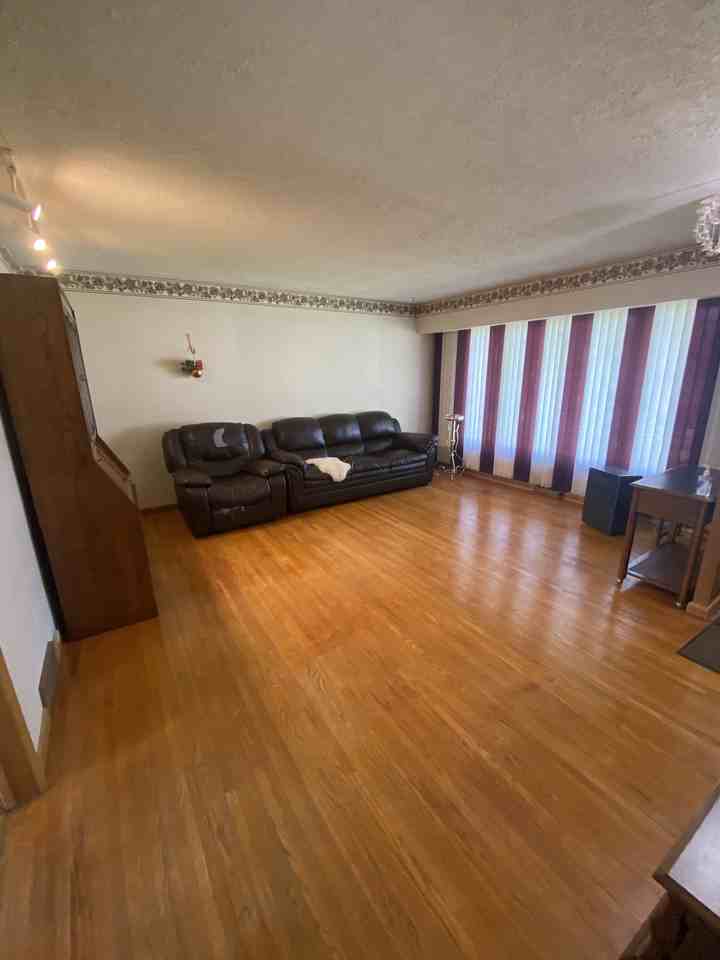 480 Hazel Dell Ave - Photo 2 of 19